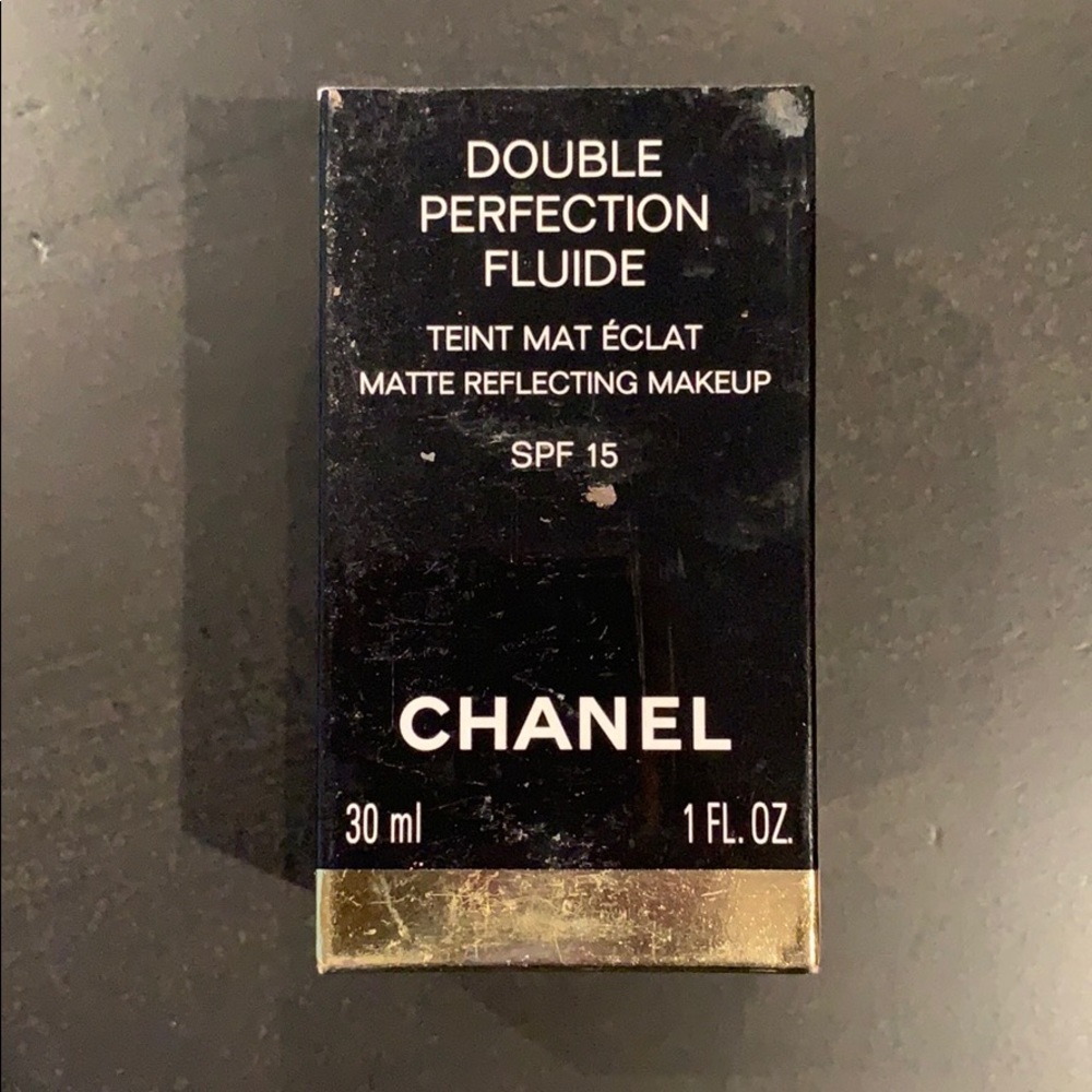 CHANEL Matte Reflecting Makeup SPF 15 - Clair